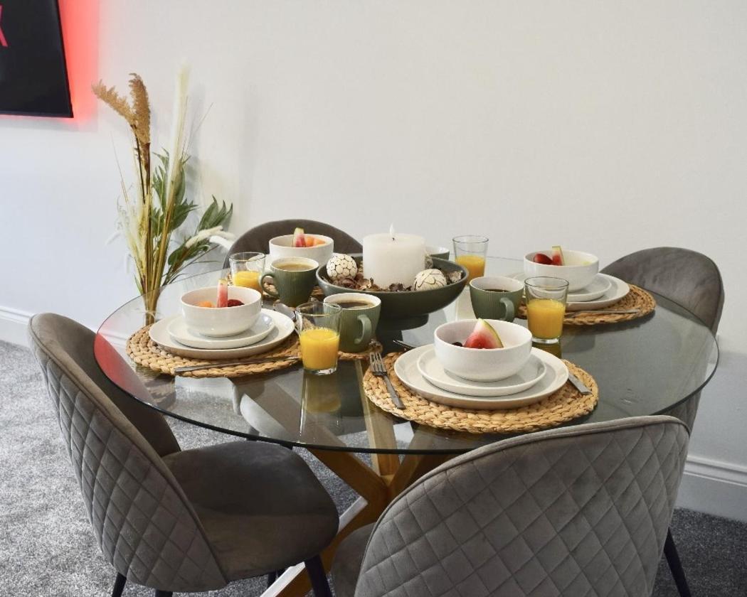 The Yorkshire Crown - Luxury Apartment - Free Parking Nearby 해러게이트 외부 사진