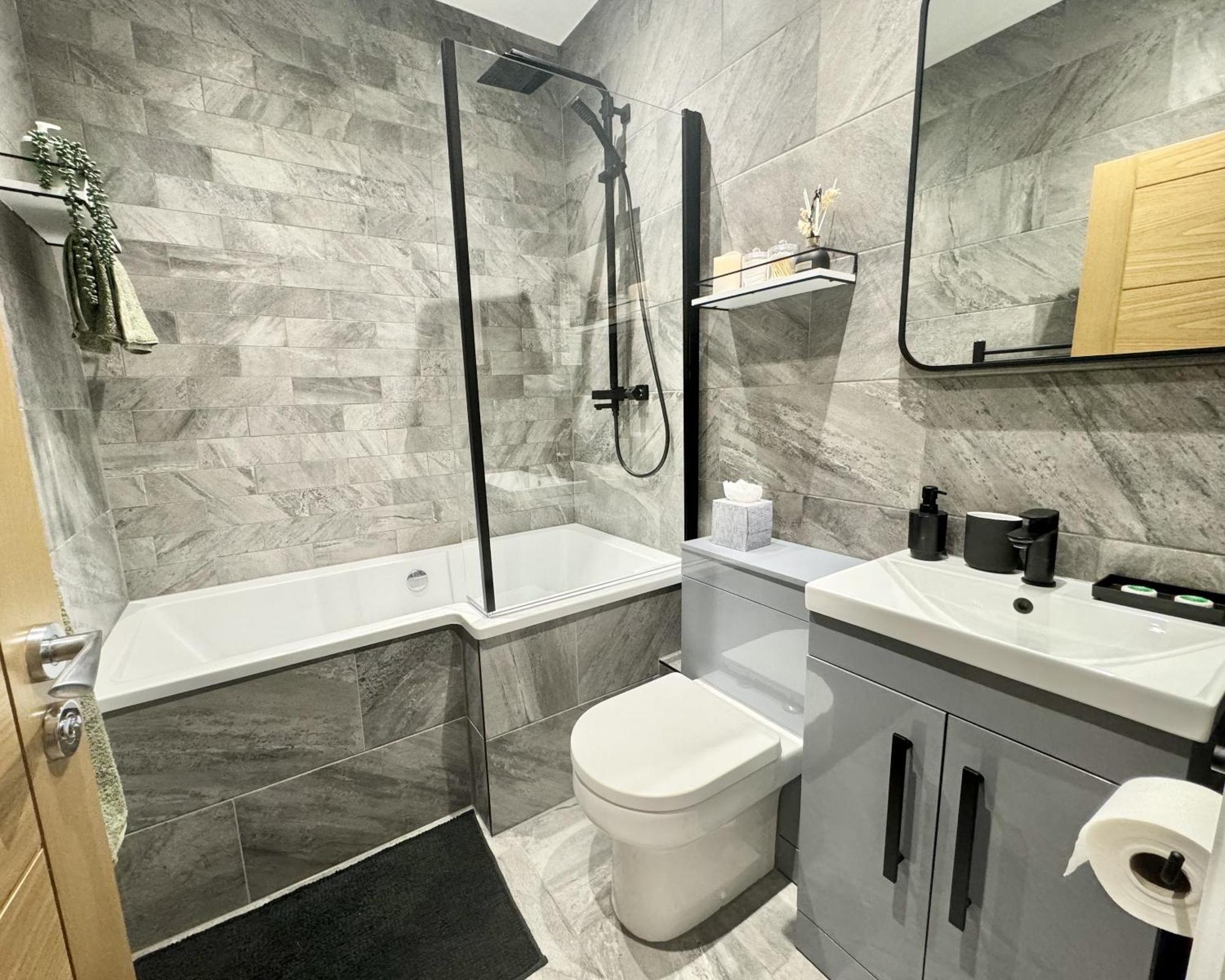 The Yorkshire Crown - Luxury Apartment - Free Parking Nearby 해러게이트 외부 사진